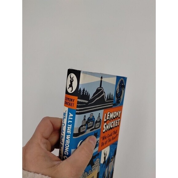 Lemony Snicket Who Could That Be at This Hour? 2012 HC DJ New First Ed - Picture 3 of 8